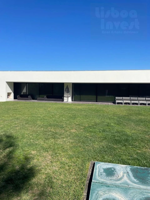 Moradia T4 para Venda em Vau