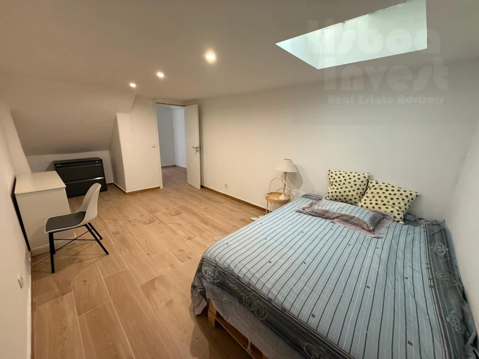 Apartamento T4 para Venda em Campolide Foto 9