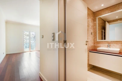 Apartamento T4 para Venda em Avenidas Novas