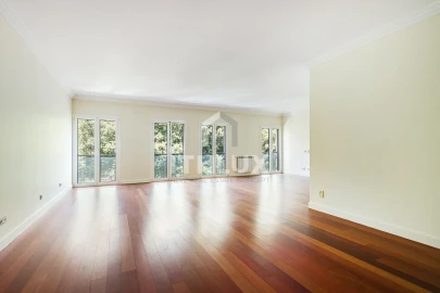 Apartamento T4 para Venda em Avenidas Novas