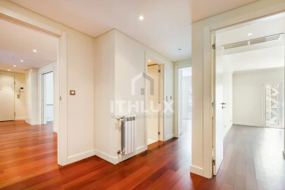 Apartamento T4 para Venda em Avenidas Novas
