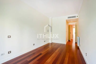 Apartamento T4 para Venda em Avenidas Novas