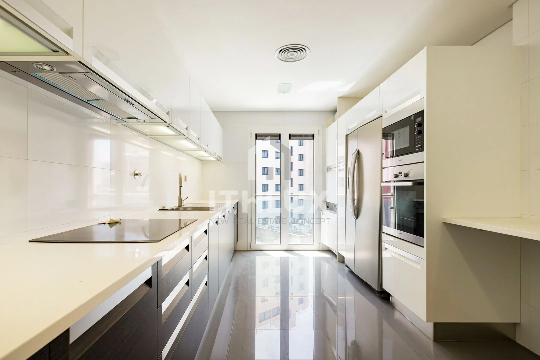 Apartamento T4 para Venda em Avenidas Novas Foto 27