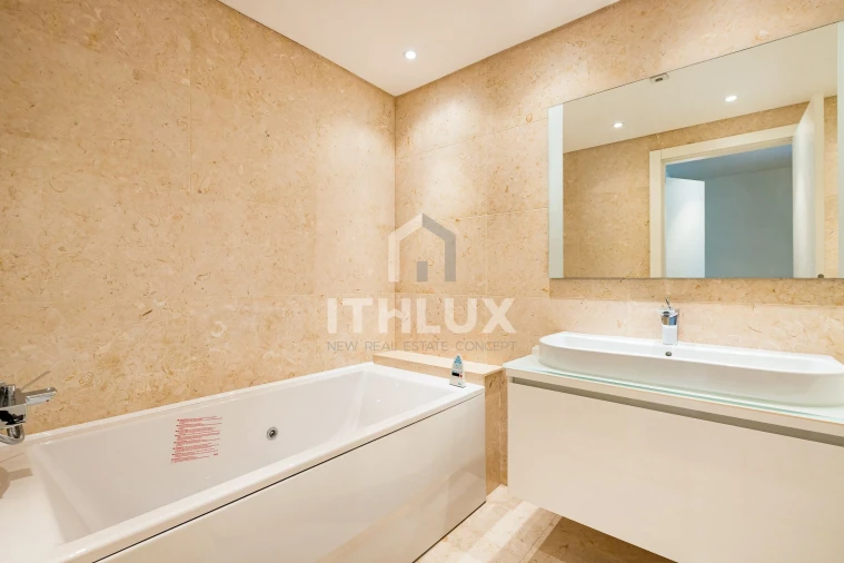 Apartamento T4 para Venda em Avenidas Novas Foto 15