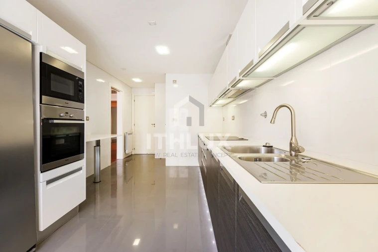 Apartamento T4 para Venda em Avenidas Novas Foto 26