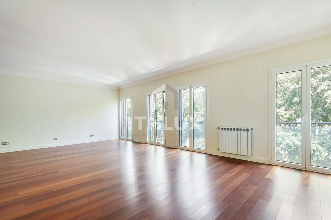 Apartamento T4 para Venda em Avenidas Novas Foto 5