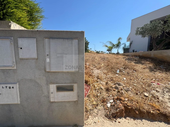 Terreno para Venda em Lagos (São Sebastião e Santa Maria) Foto 3