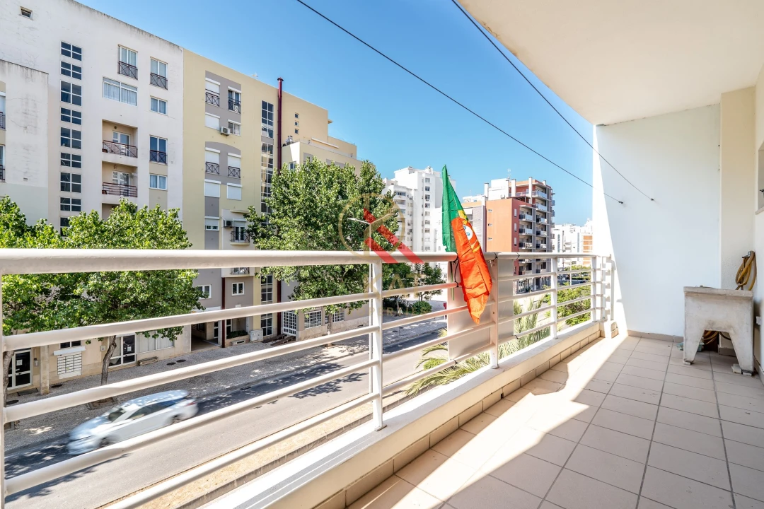Apartamento T1 para Venda em Armação de Pera Foto 9