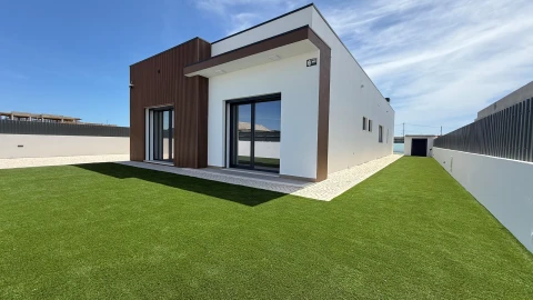 Moradia T3 para Venda em Azeitão (São Lourenço e São Simão)
