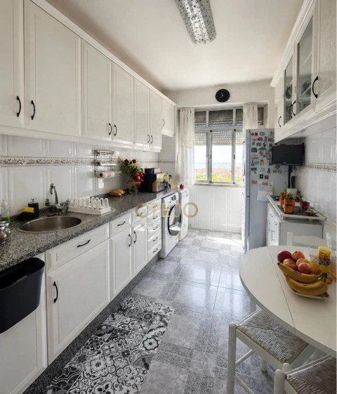 Apartamento T3 para Venda em Santa Iria de Azoia, São João da Talha e Bobadela