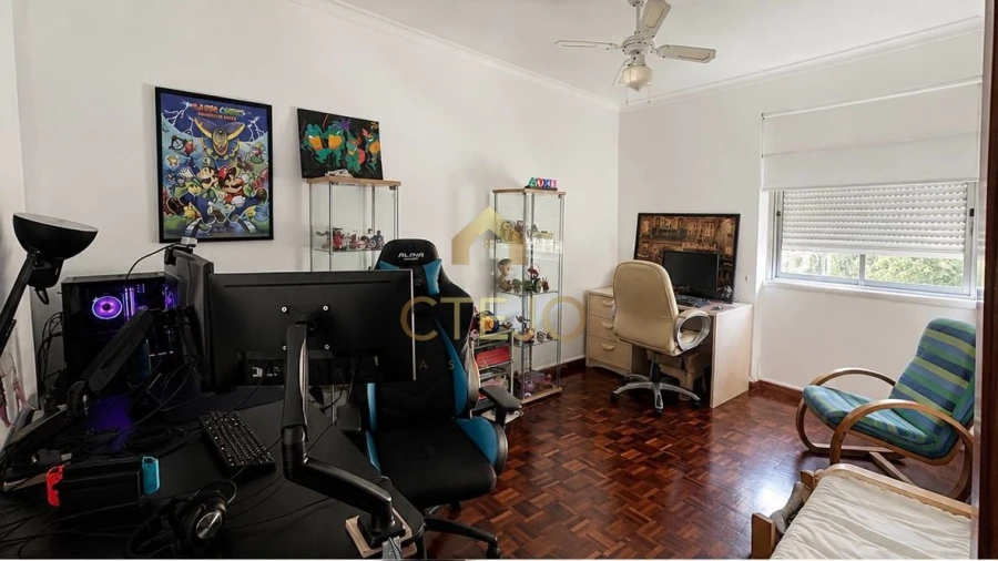 Apartamento T3 para Venda em Santa Iria de Azoia, São João da Talha e Bobadela Foto 11