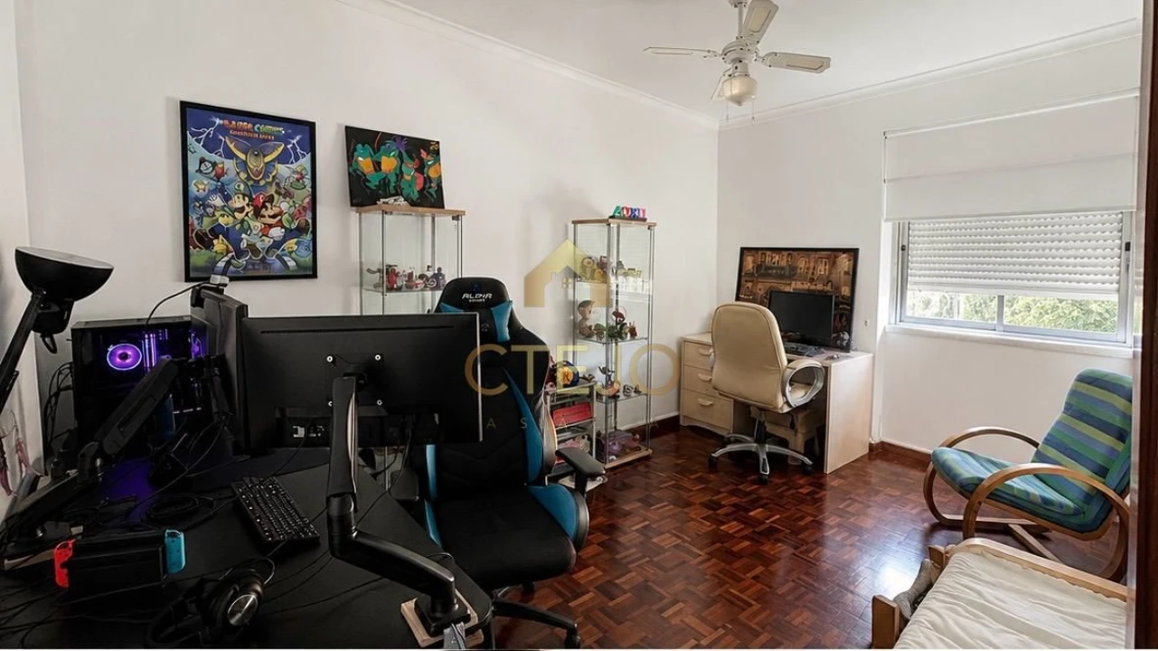 Apartamento T3 para Venda em Santa Iria de Azoia, São João da Talha e Bobadela Foto 11