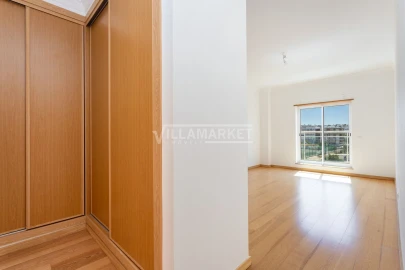 Apartamento T3 para Venda em Loule (São Clemente)