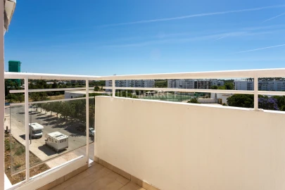 Apartamento T3 para Venda em Loule (São Clemente)