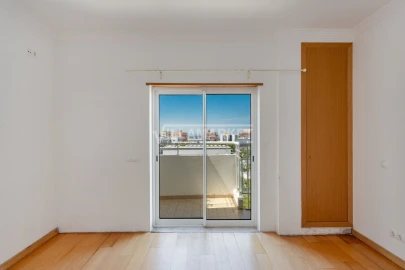 Apartamento T3 para Venda em Loule (São Clemente)