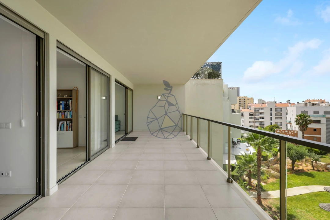 Apartamento T2 para Venda em Portimão Foto 35