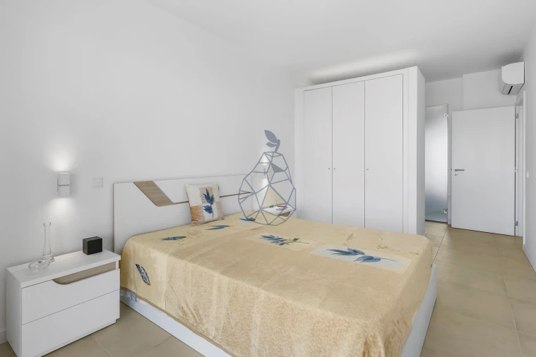 Apartamento T2 para Venda em Portimão Foto 36