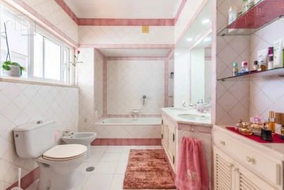 Apartamento T3 para Venda em Albufeira e Olhos de Água