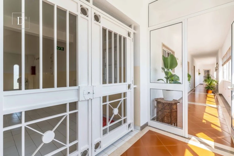 Apartamento T3 para Venda em Albufeira e Olhos de Água Foto 12