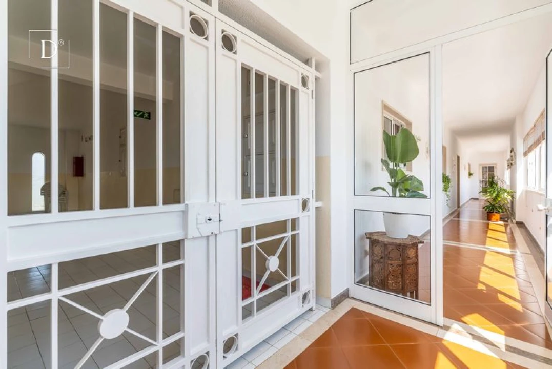 Apartamento T3 para Venda em Albufeira e Olhos de Água Foto 12