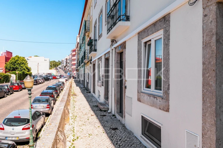 Apartamento T1 para Venda em Alcantara Foto 2