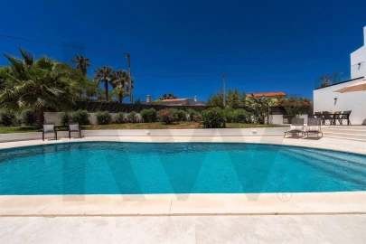 Moradia T4 para Arrendamento férias em Albufeira e Olhos de Água