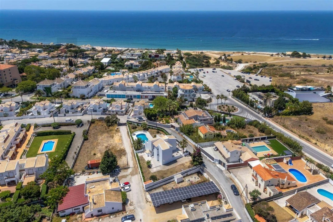 Moradia T4 para Arrendamento férias em Albufeira e Olhos de Água Foto 86