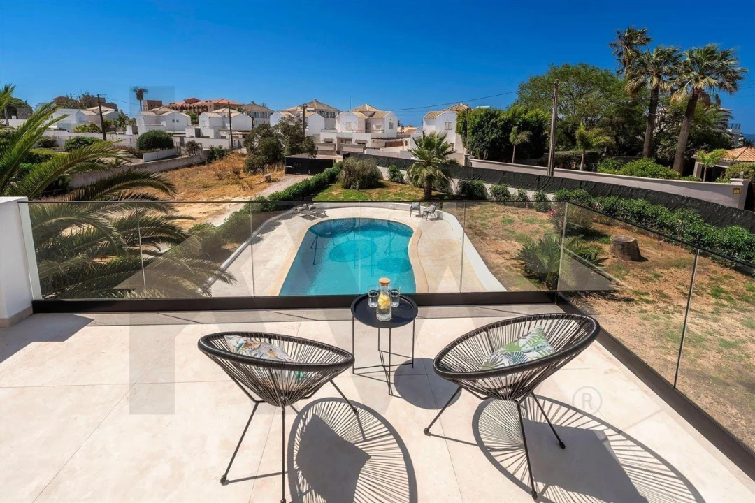 Moradia T4 para Arrendamento férias em Albufeira e Olhos de Água Foto 2