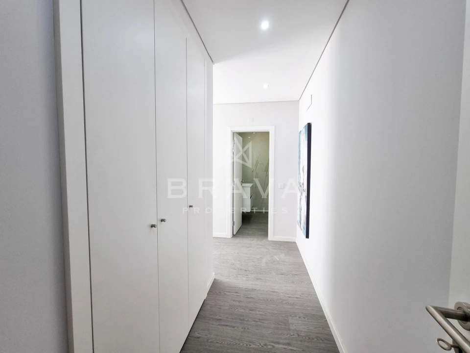 Apartamento T3 para Venda em Quelfes Foto 9
