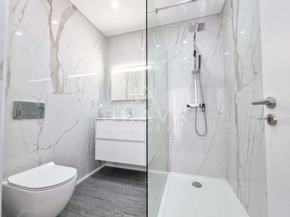 Apartamento T3 para Venda em Quelfes Foto 25