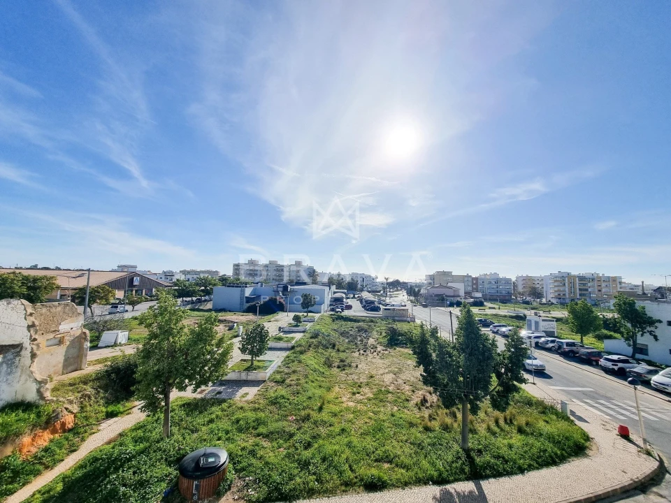Apartamento T3 para Venda em Quelfes Foto 21