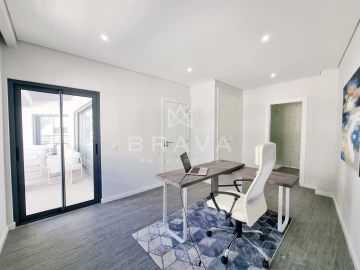 Apartamento T3 para Venda em Quelfes