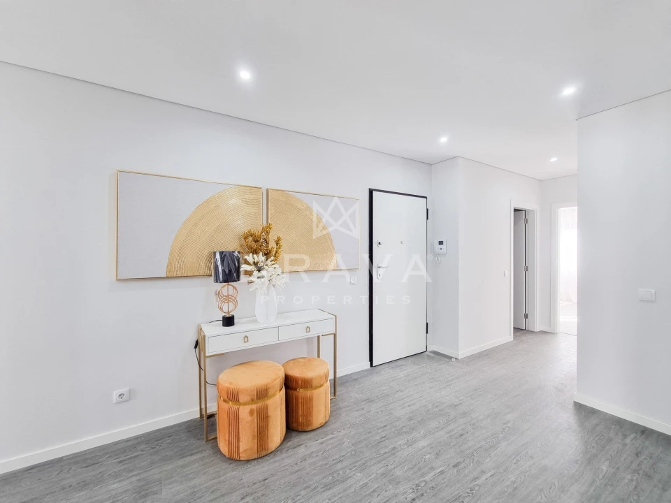 Apartamento T3 para Venda em Quelfes Foto 10