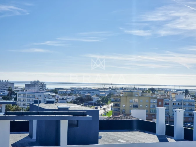 Apartamento T3 para Venda em Quelfes Foto 31