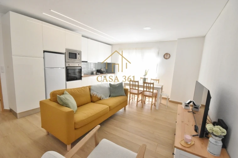 Apartamento T2 para Venda em São Martinho do Porto Foto 3