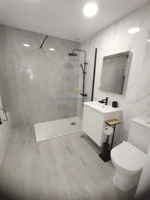 Apartamento T1 para Venda em Albufeira e Olhos de Água