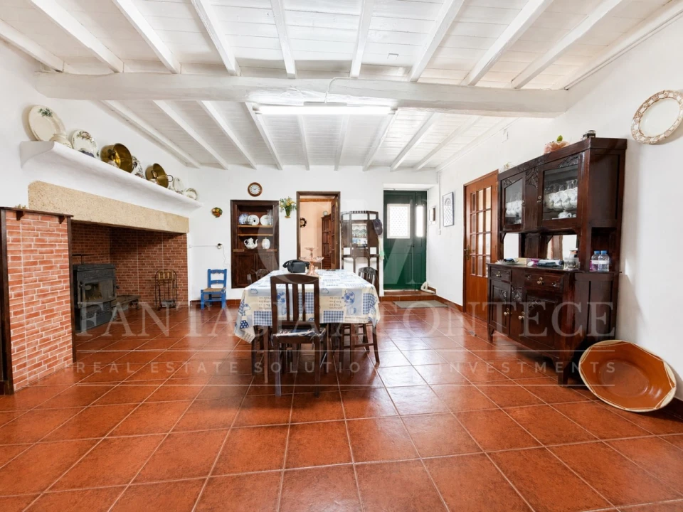Moradia T5 para Venda em Alpalhão Foto 2