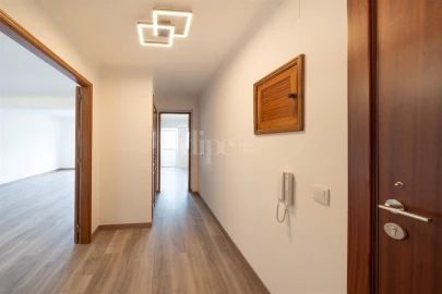 Apartamento T3 para Arrendamento em Urgezes