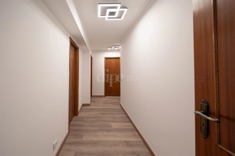 Apartamento T3 para Arrendamento em Urgezes Foto 14