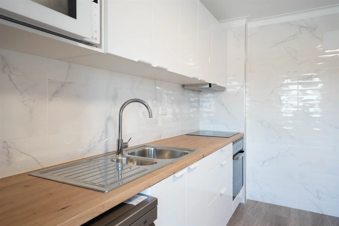 Apartamento T3 para Arrendamento em Urgezes Foto 12