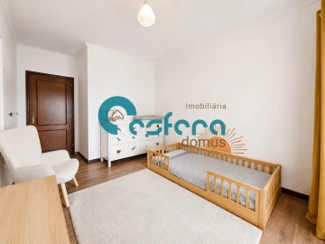 Apartamento T3 para Venda em Gulpilhares e Valadares