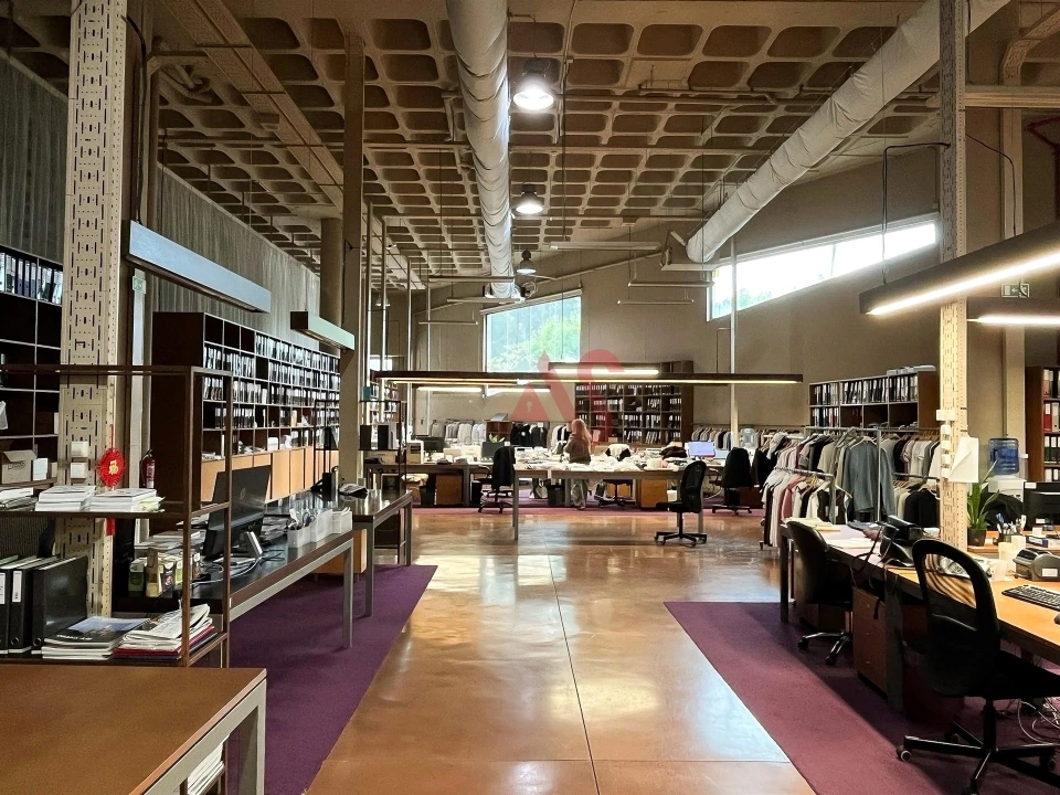 Armazém para Venda em Bougado (São Martinho e Santiago) Foto 5