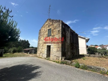 Moradia T2 para Venda em Fornos de Maceira Dão
