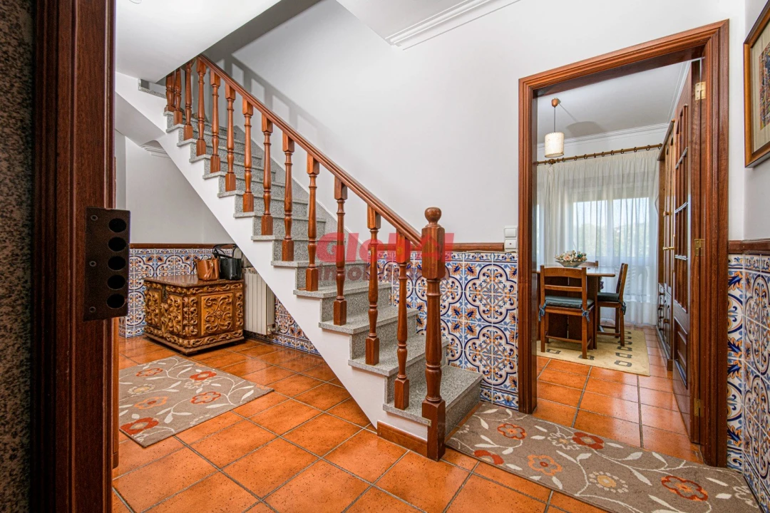 Apartamento T4 para Venda em Viseu Foto 5