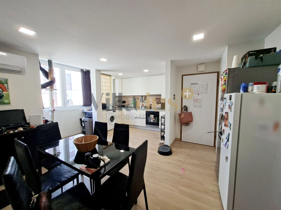 Apartamento T3 para Arrendamento em São João Baptista e Santa Maria dos Olivais Foto 1