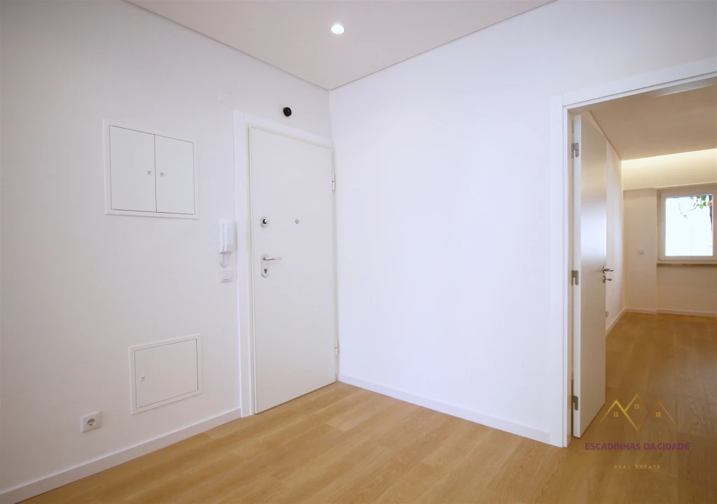 Apartamento T2 para Venda em São Vicente Foto 23