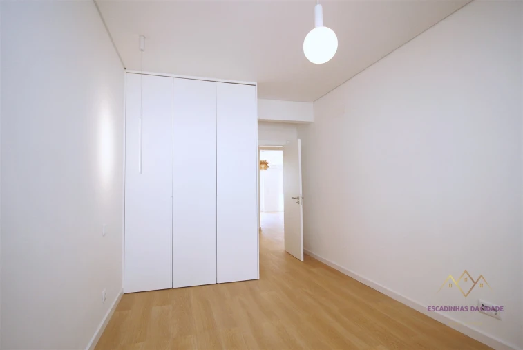 Apartamento T2 para Venda em São Vicente Foto 8