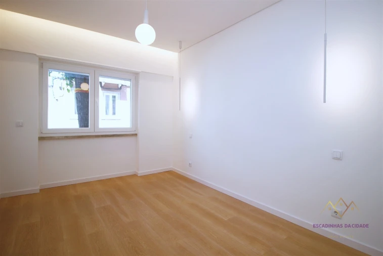 Apartamento T2 para Venda em São Vicente Foto 10