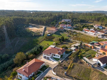 Moradia T3 para Venda em Batalha