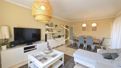 Apartamento T2 para Venda em Póvoa de Varzim, Beiriz e Argivai
